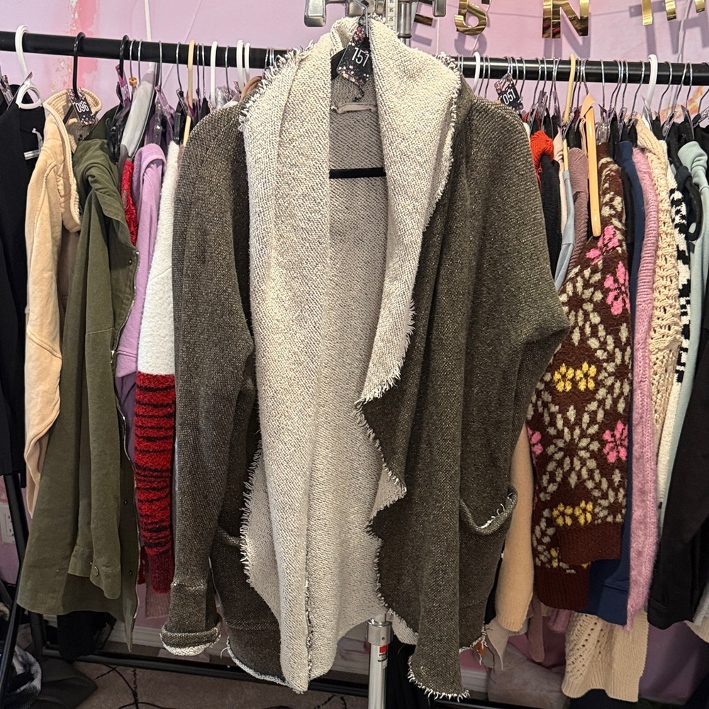 Pillar green grey  and Cream Women's Cardigan os